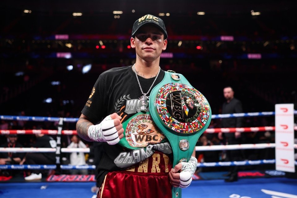 Ryan Garcia Remains WBC Welterweight Champion as His Throne Stays Secure