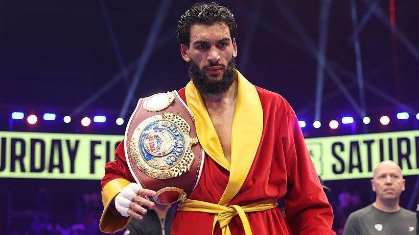 Hamzah Sheeraz Vacates WBO Super Middleweight Title After Queensberry Wins Janibek Alimkhanuly Purse Bid